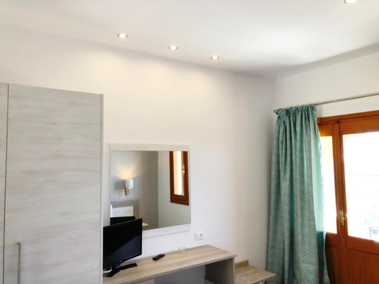 Superior Double Room,695966214:JPEG