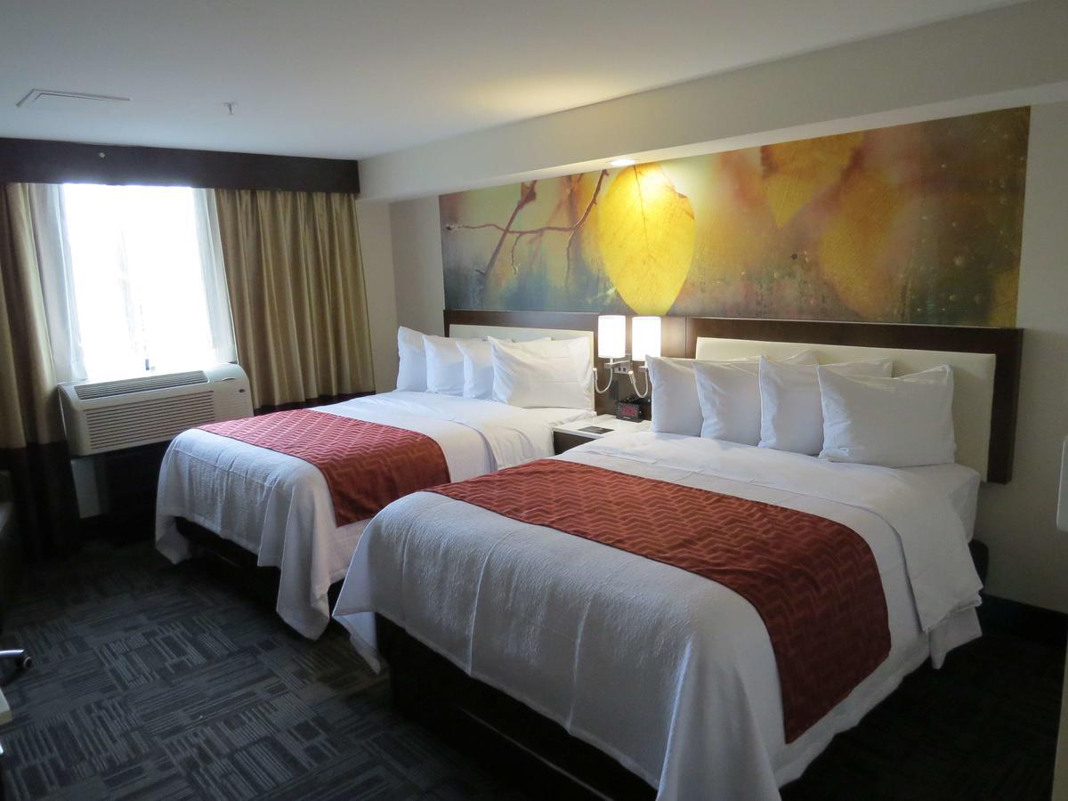 Standard Queen Room with Two Queen Beds