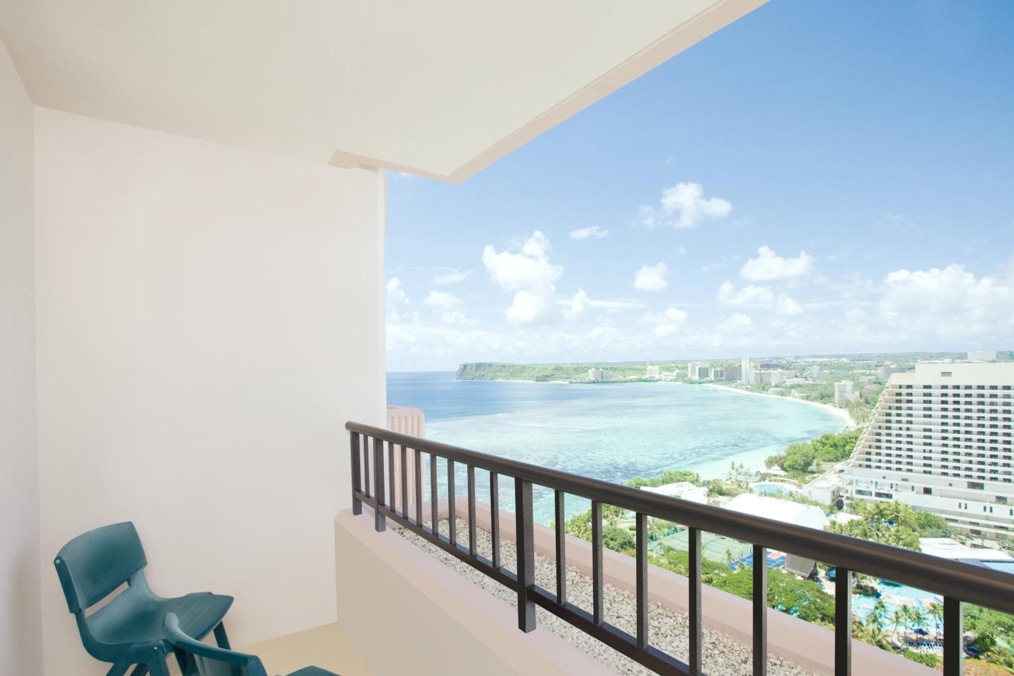 Superior Double or Twin Room with Pool View