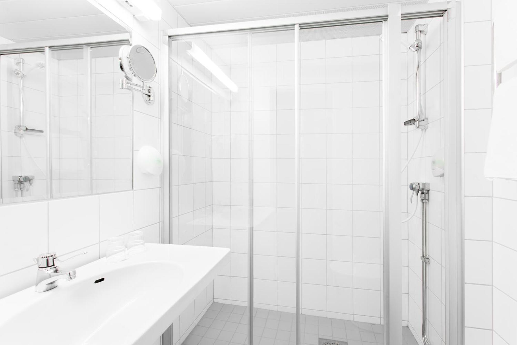 Double or Twin Room Land View