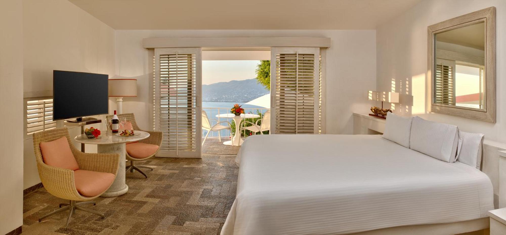 Casita con cama extragrande y piscina compartida