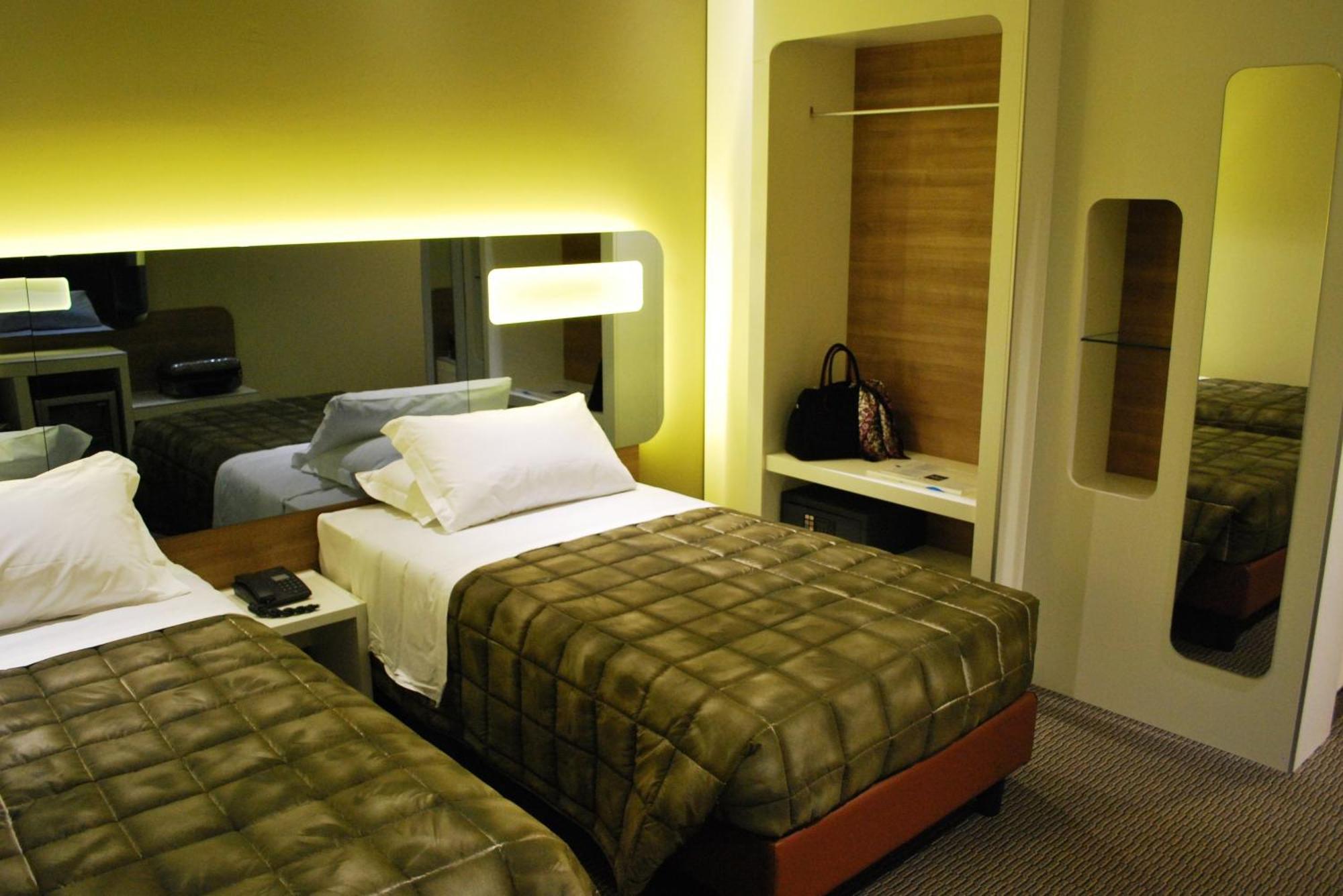 Twin Room,1216291867:JPEG