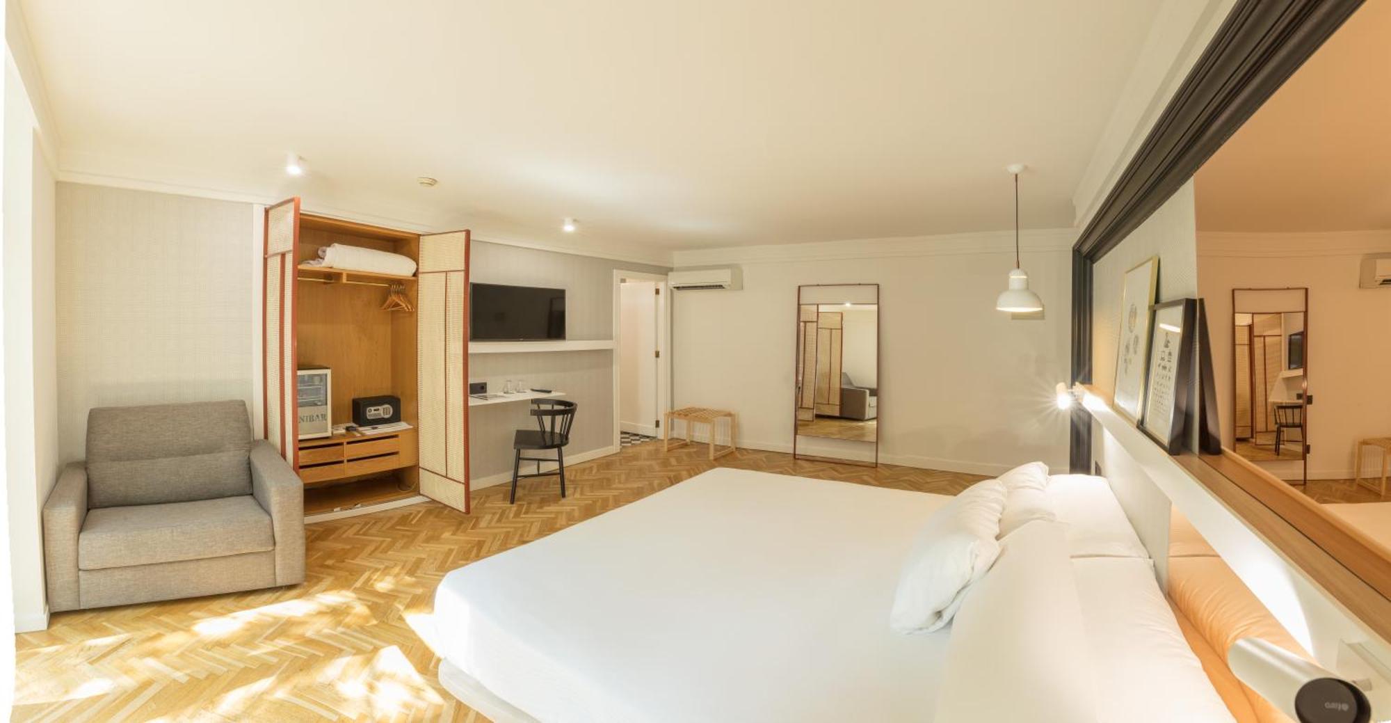 Superior Double Room (2 Adults + 1 Child)