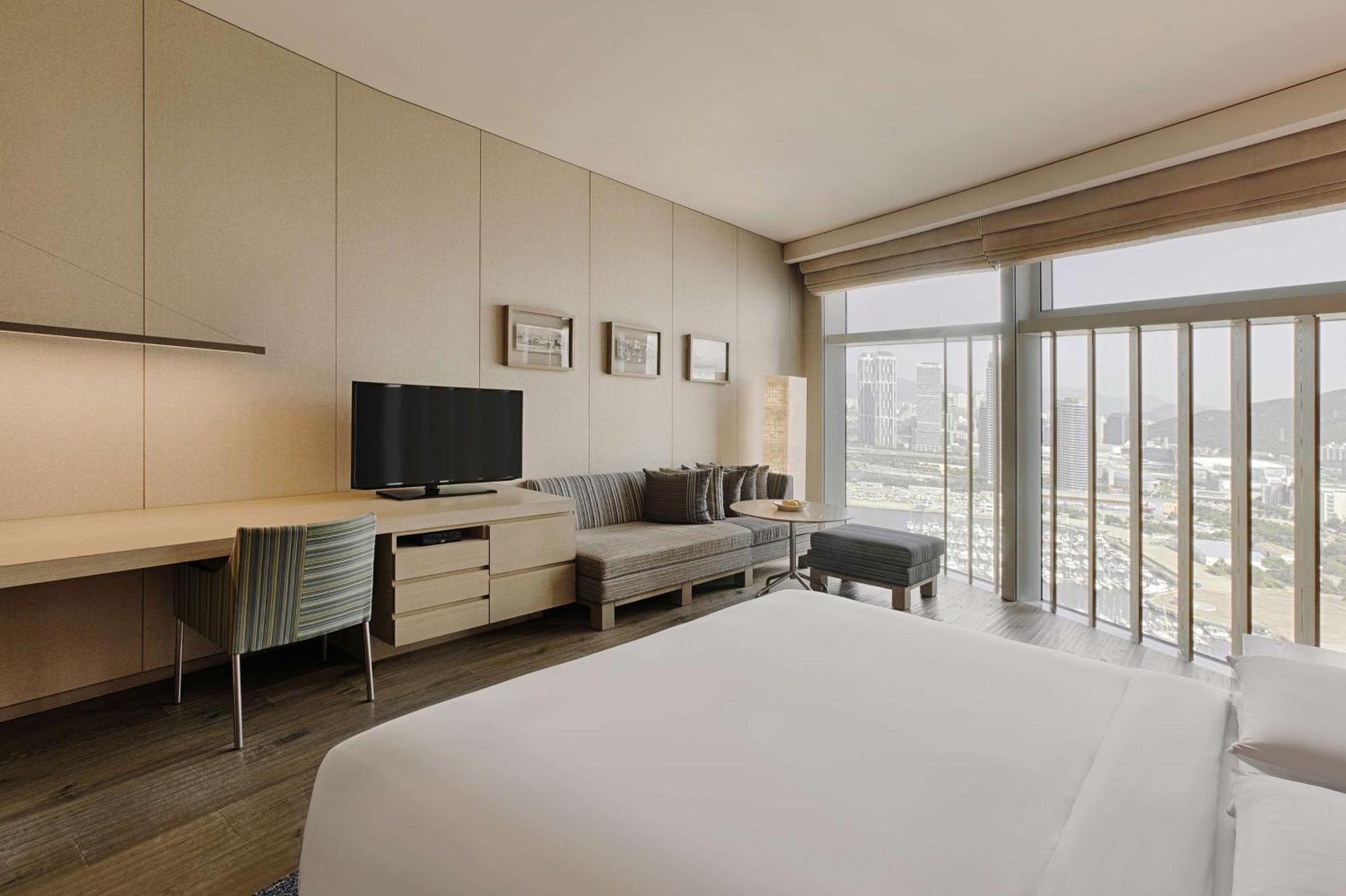 Kamer met Kingsize Bed