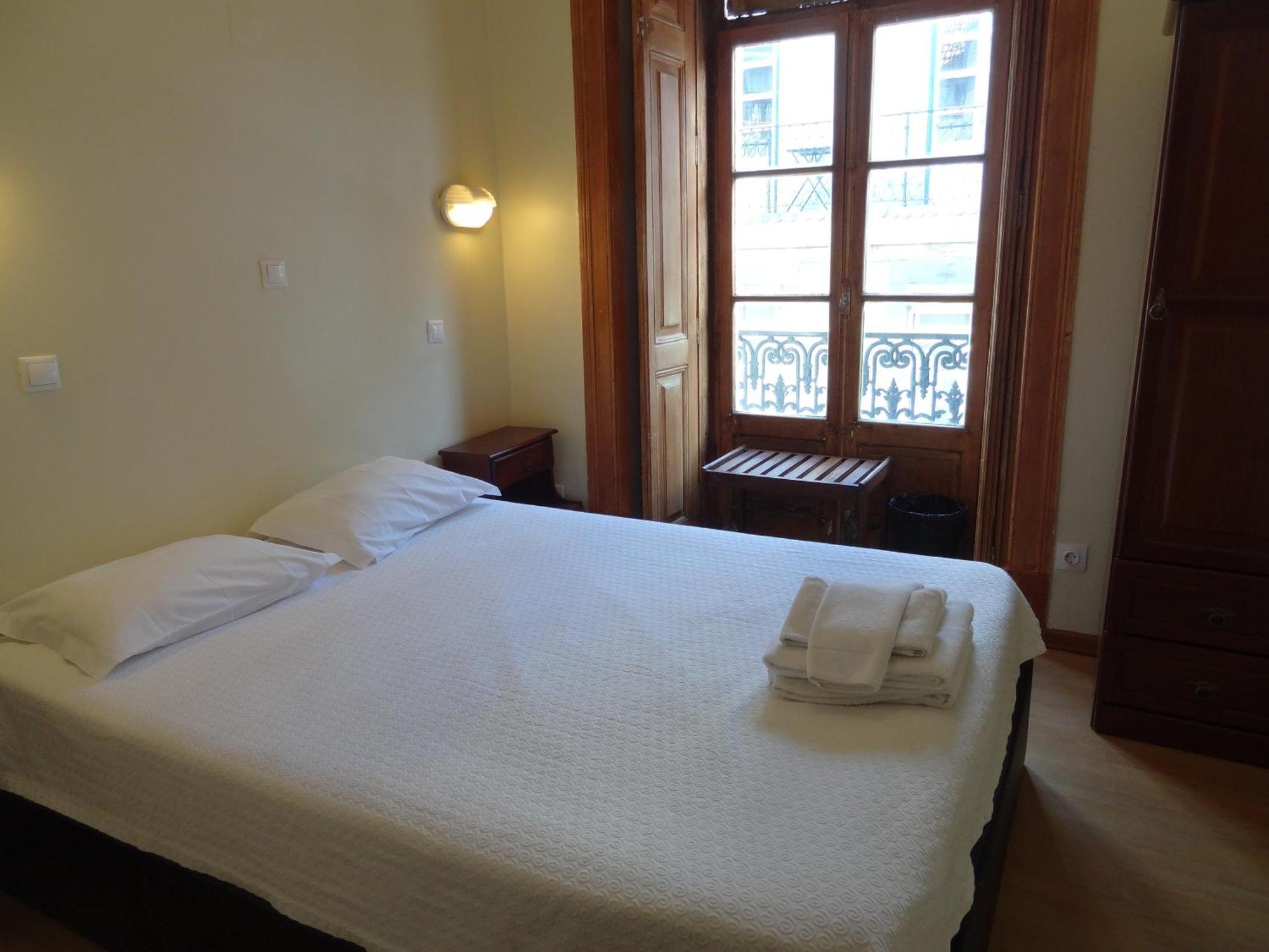 Budget Double Room Shared Toilet