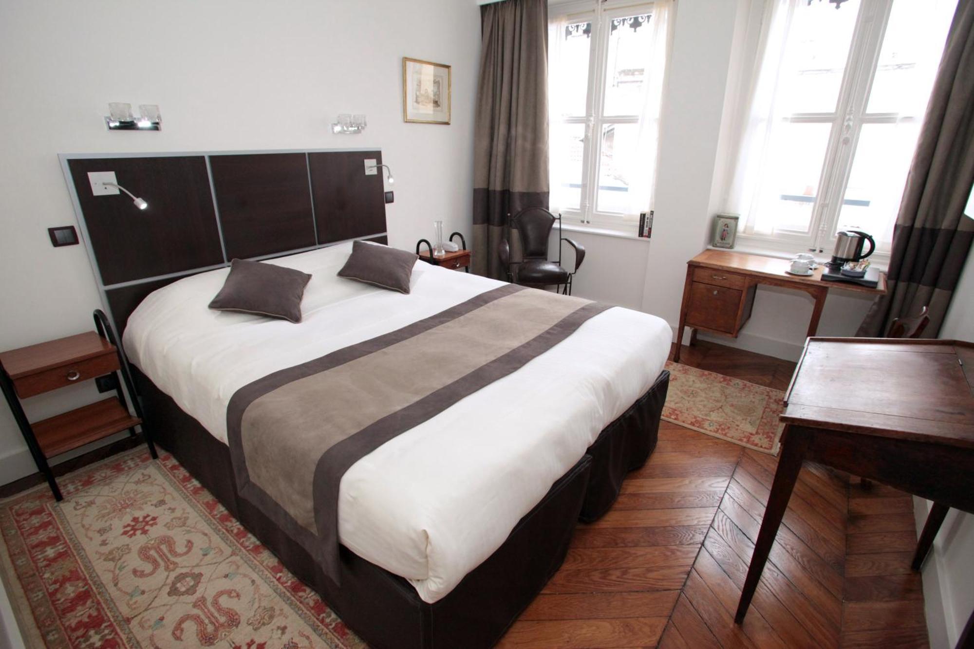Deluxe Double Room,1613685344:JPEG