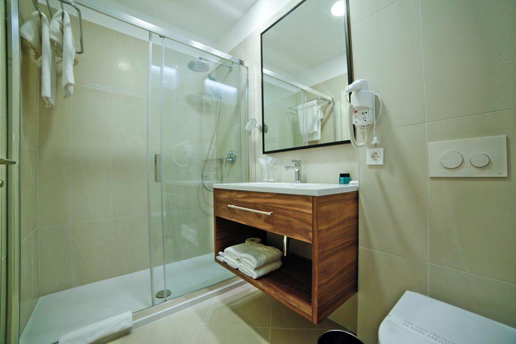 Habitación Individual con vistas al jardín