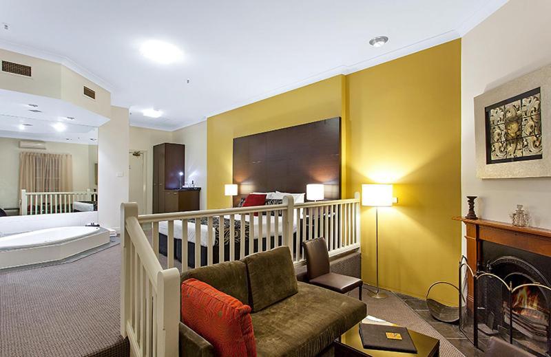 Suite with Spa Bath