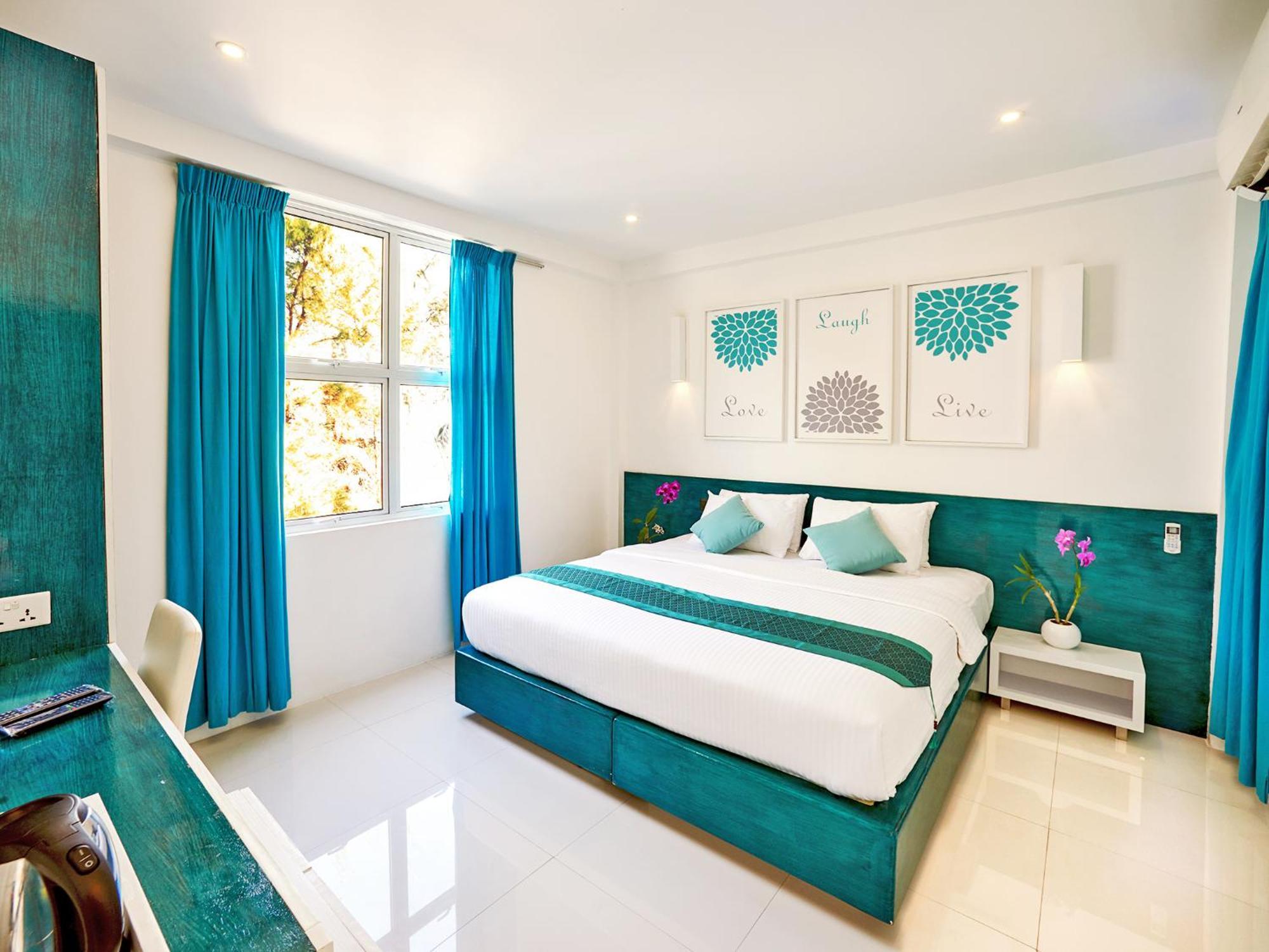 Deluxe Ocean View Room