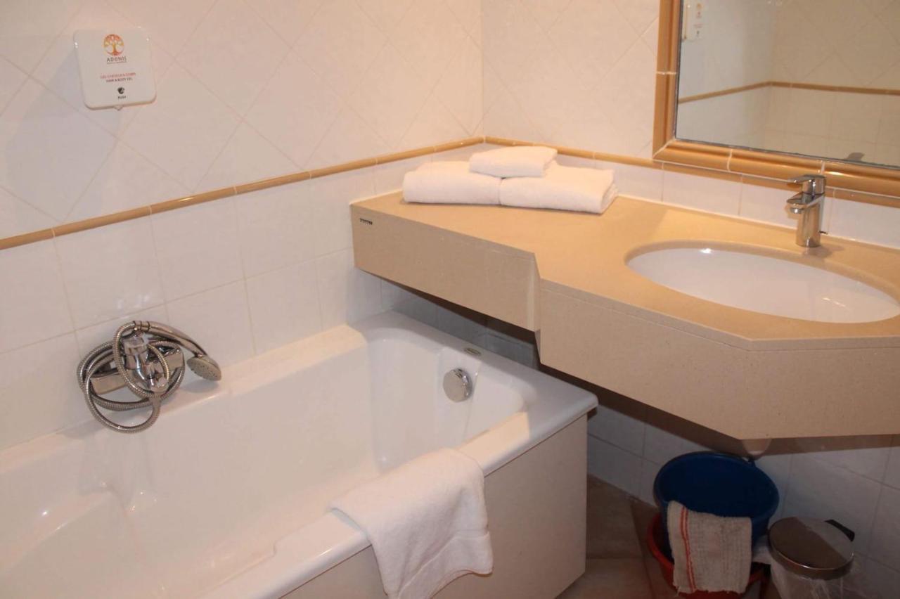 Monolocale (2 Adulti + 2 Bambini)
