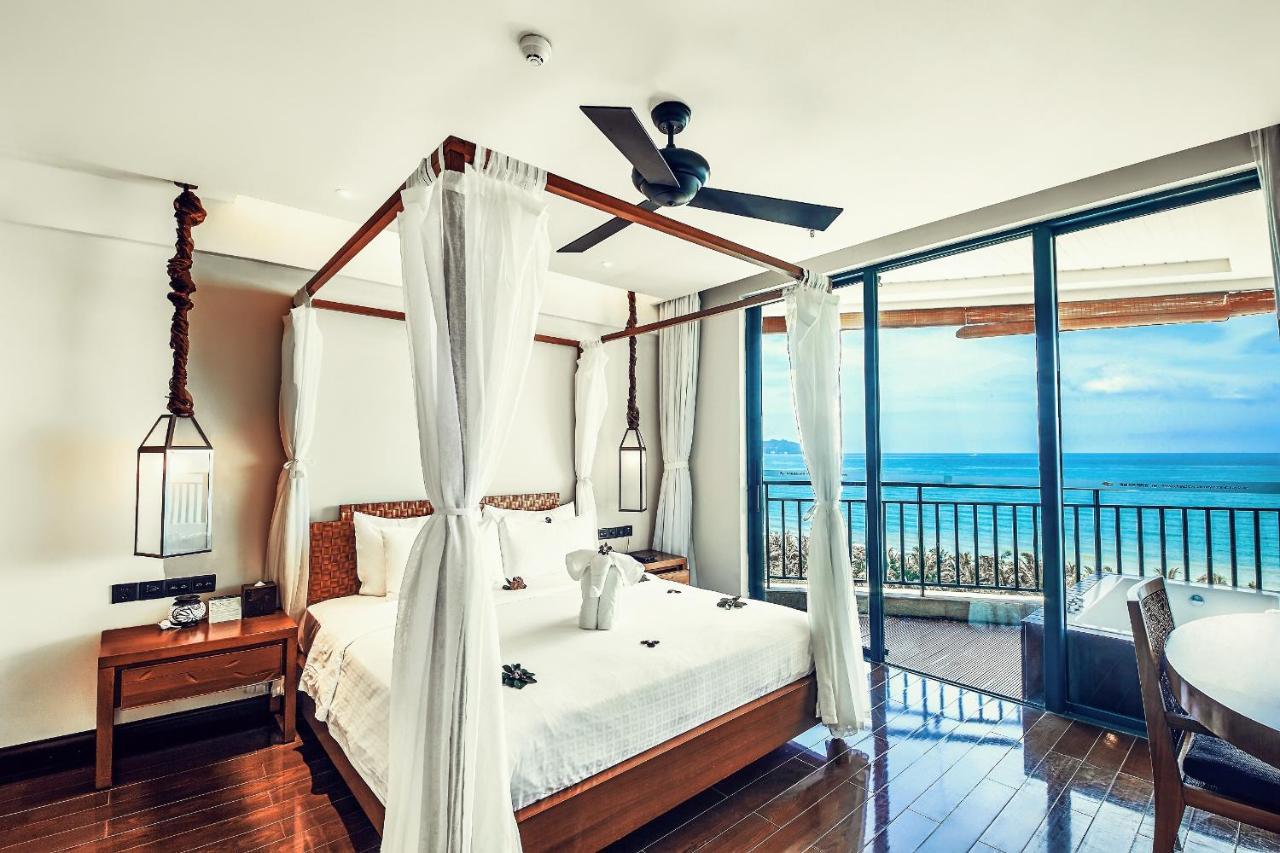 Two-Bedroom Family Suite with Panoramic Ocean View
