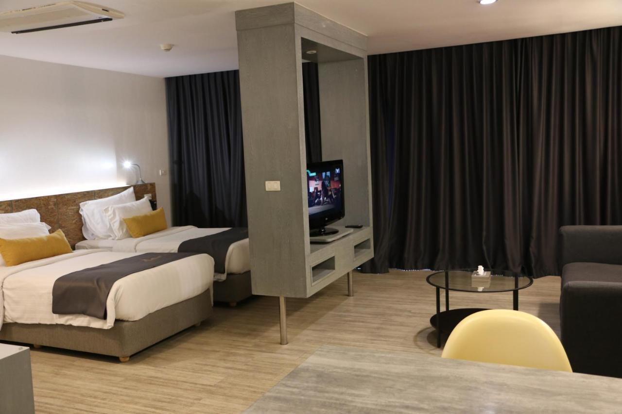 Junior Suite met 2 Aparte Bedden en Balkon