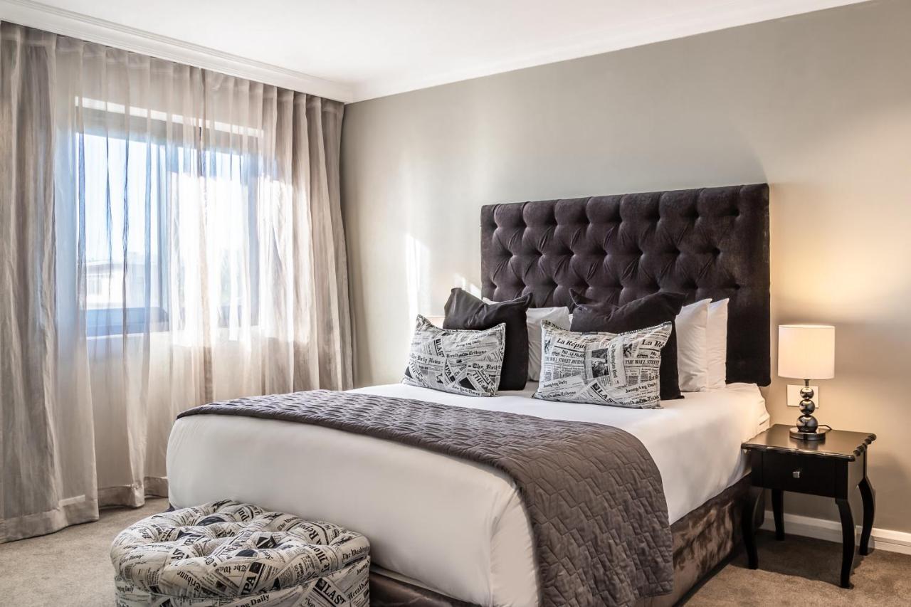 Standard Queen Room,762168010:JPEG