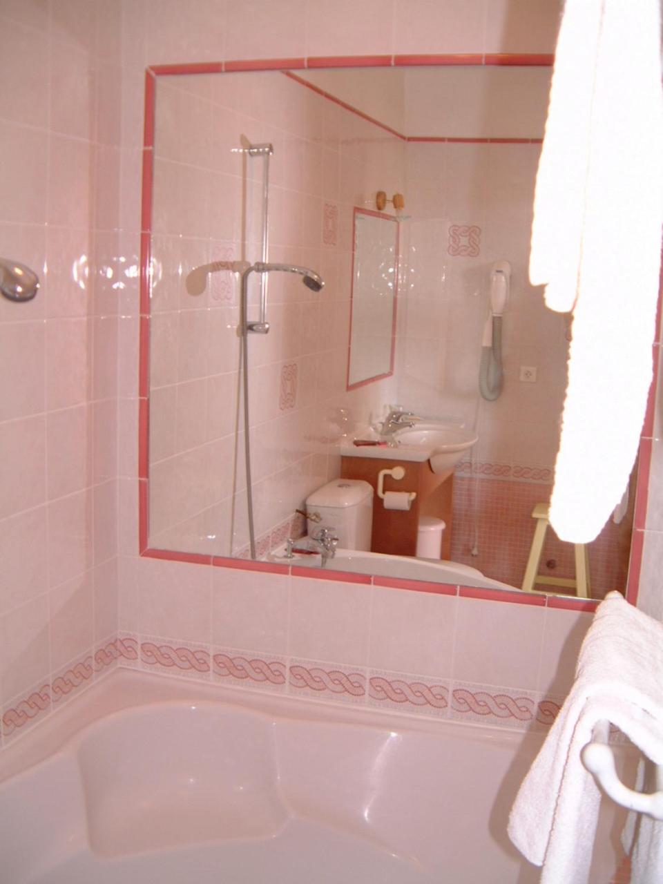 Habitación Triple con bañera y vistas al puerto - Sin balcón