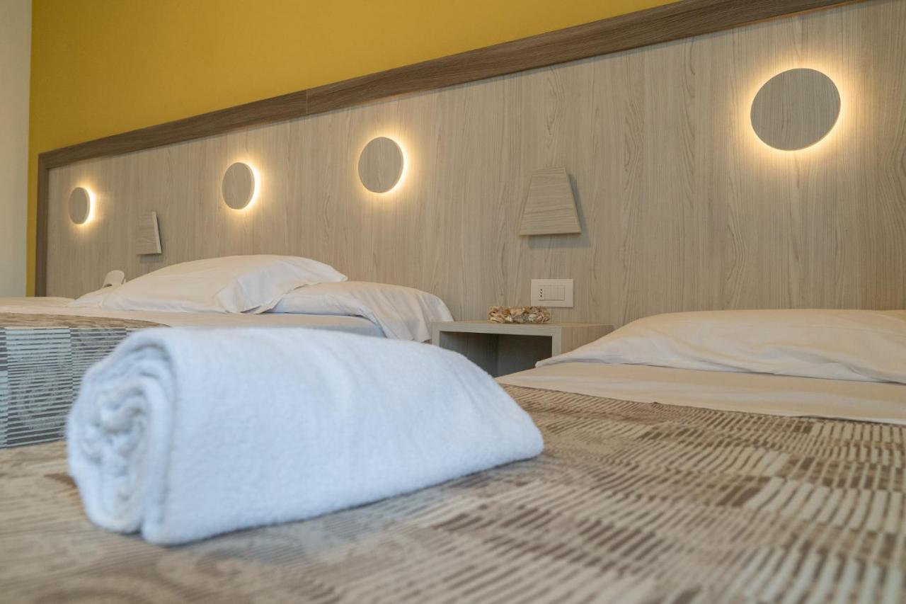 Quadruple Room,724126996:JPEG