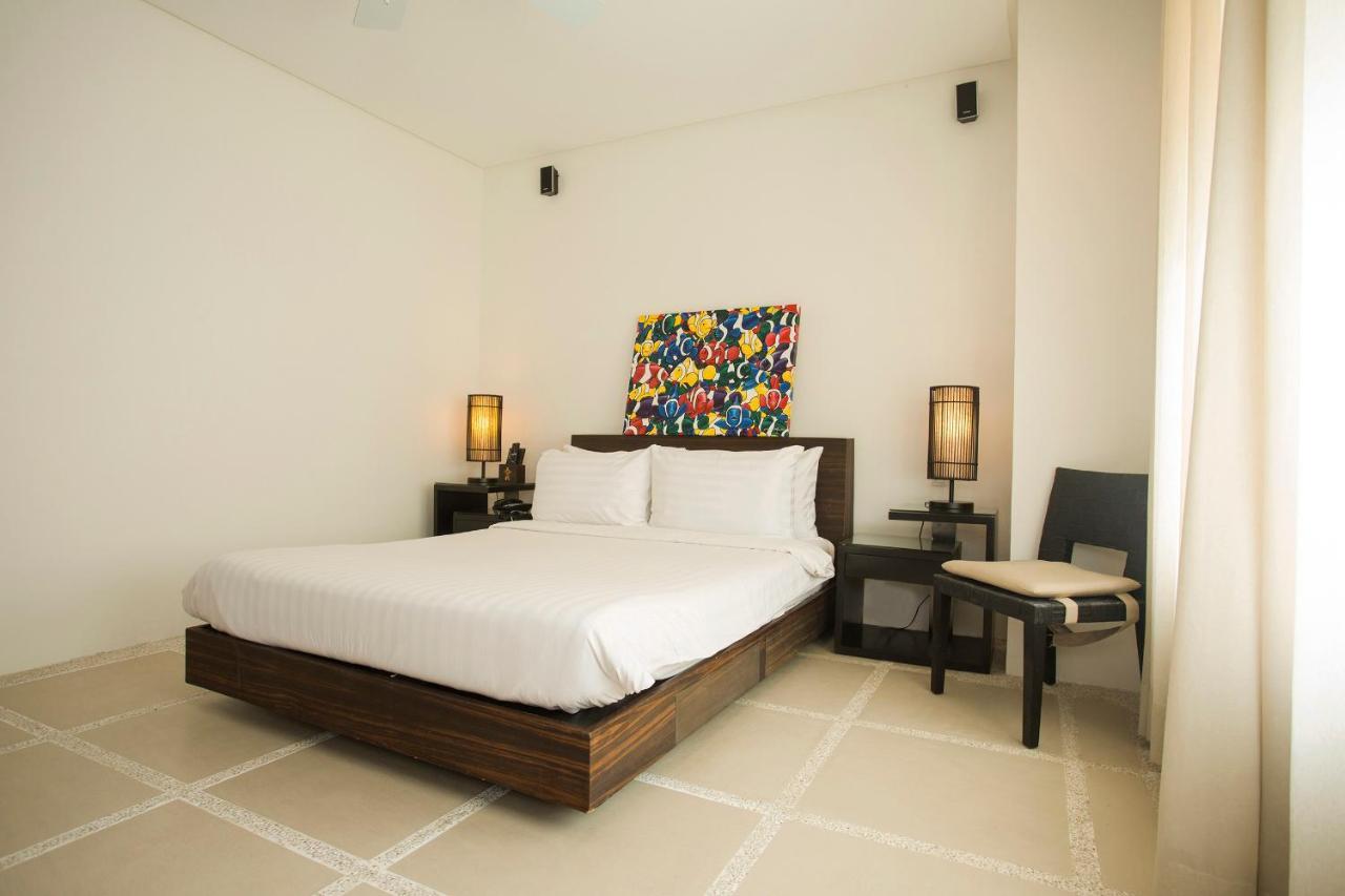 1 Bedroom Beachfront  Grand Suite - Oceanview