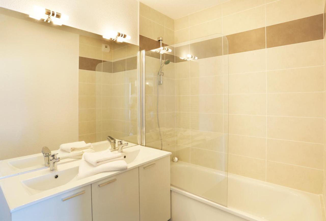 One-Bedroom Apartment,725241874:JPEG