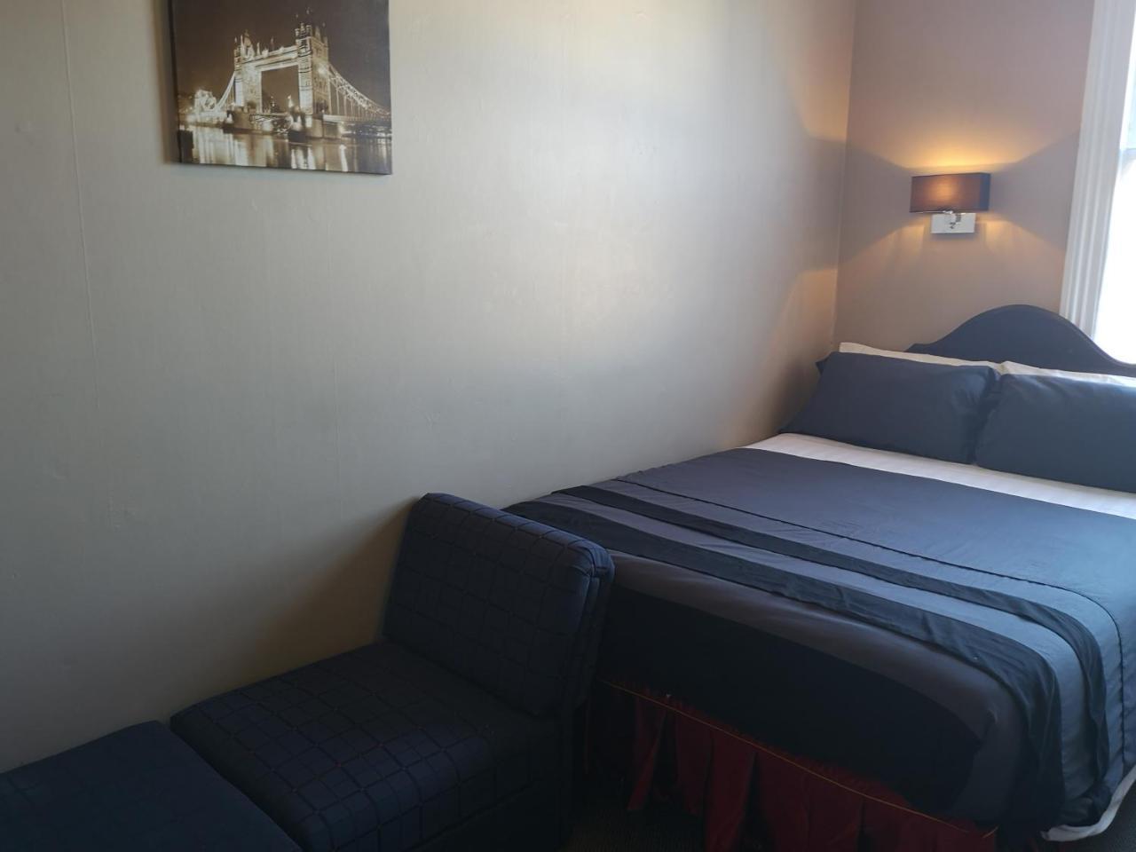 Double Room Shared Toilet