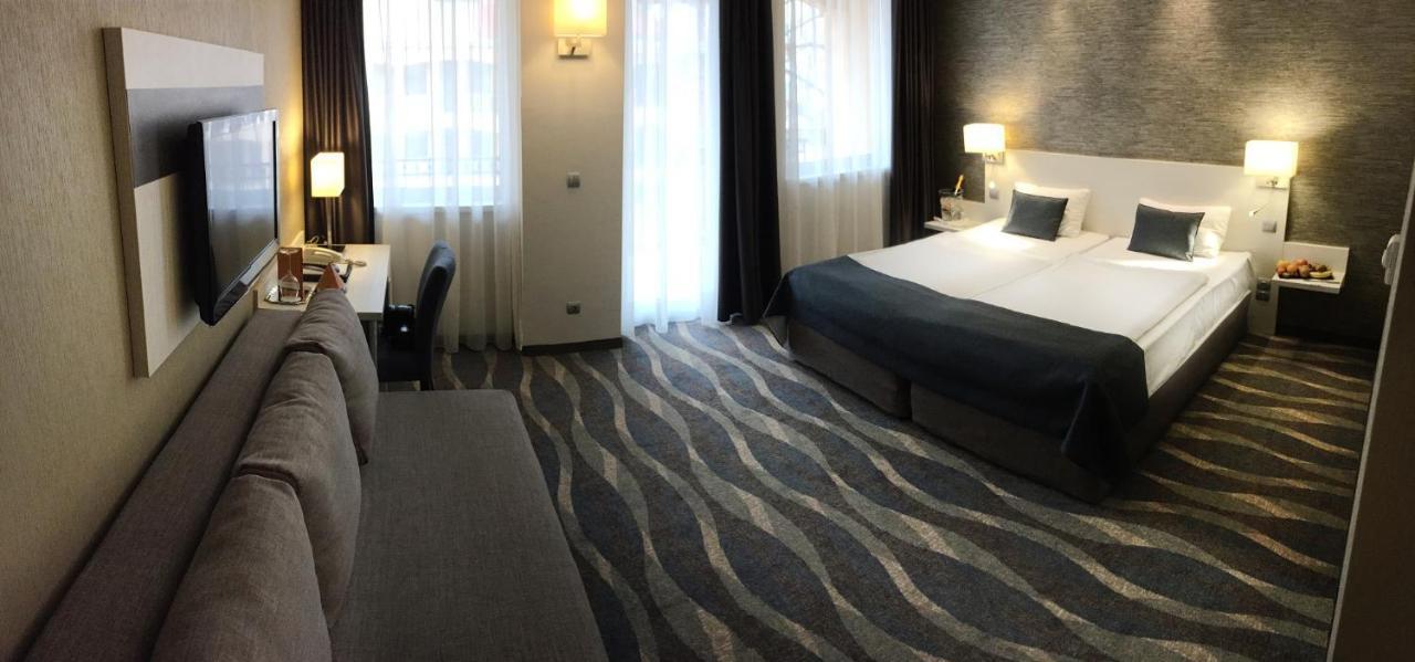 Superior Twin Room with Extra beds (2 Adults + 2 Children)