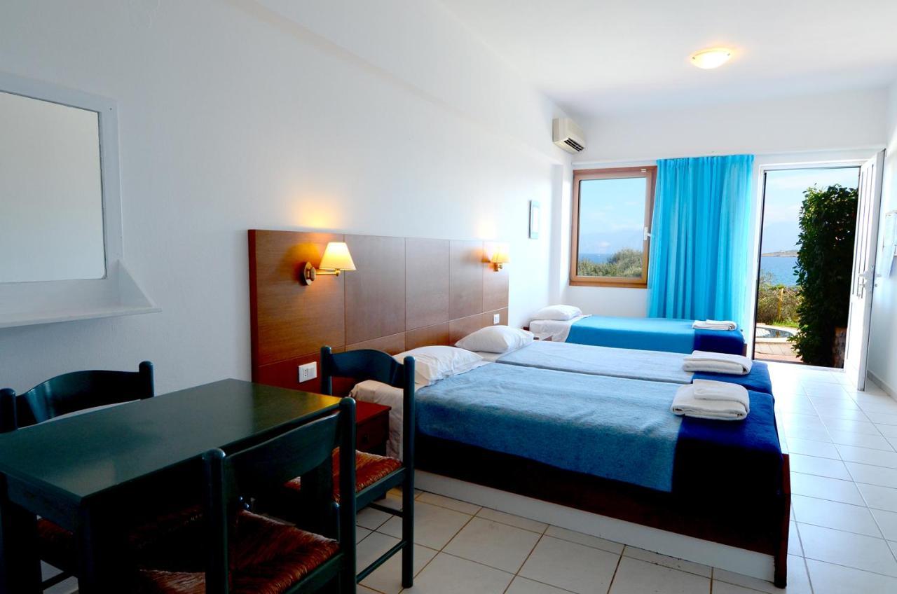 Estudio Triple con vistas al mar