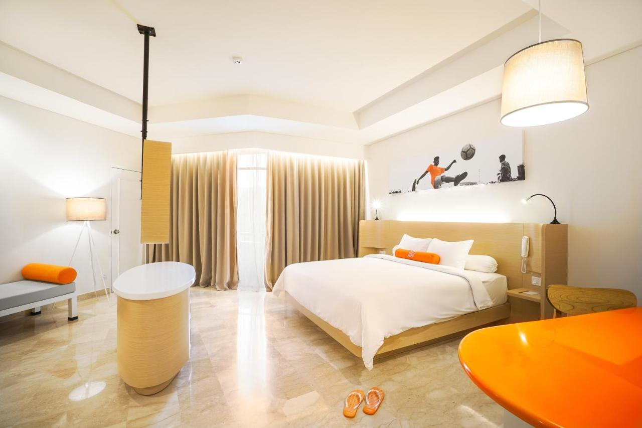 HARRIS Suite Room