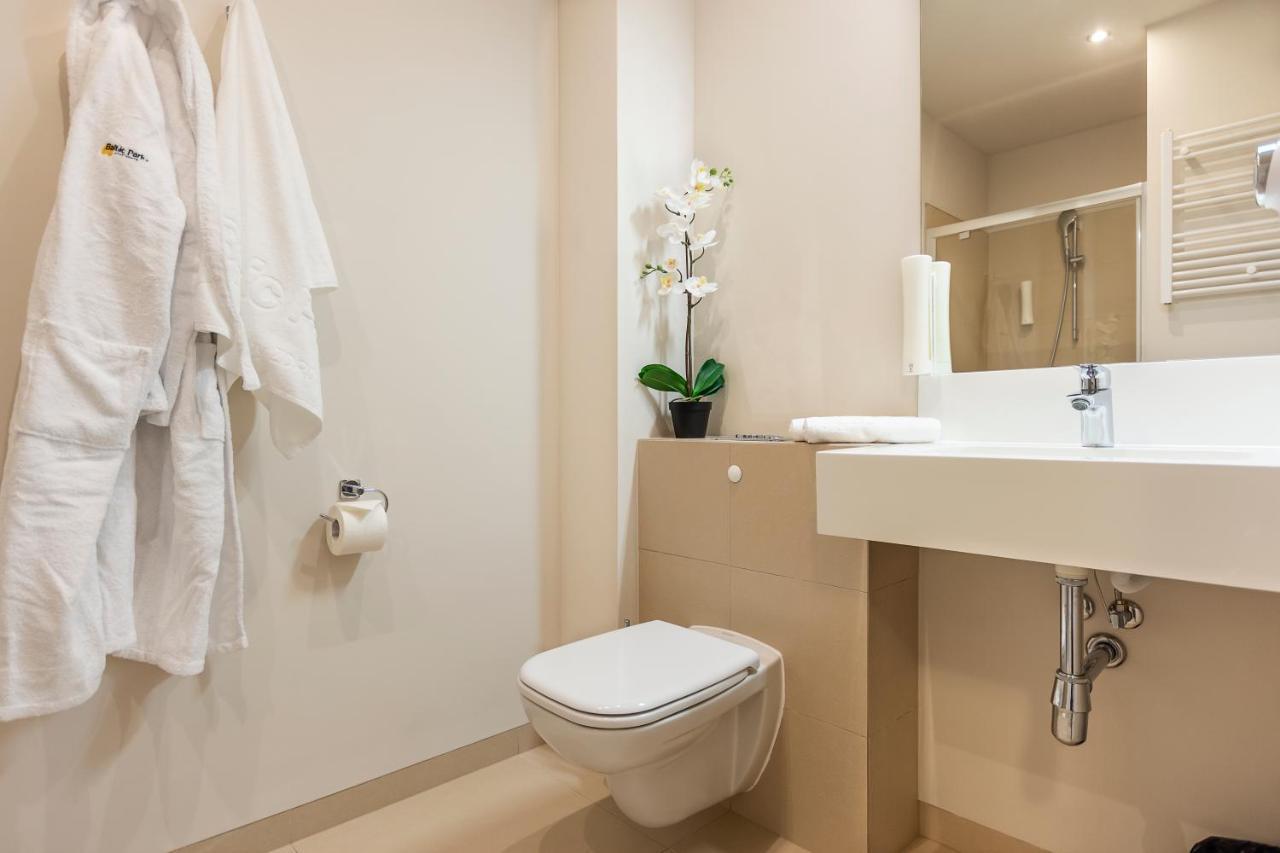 Studio-Apartment mit seitlichem Meerblick