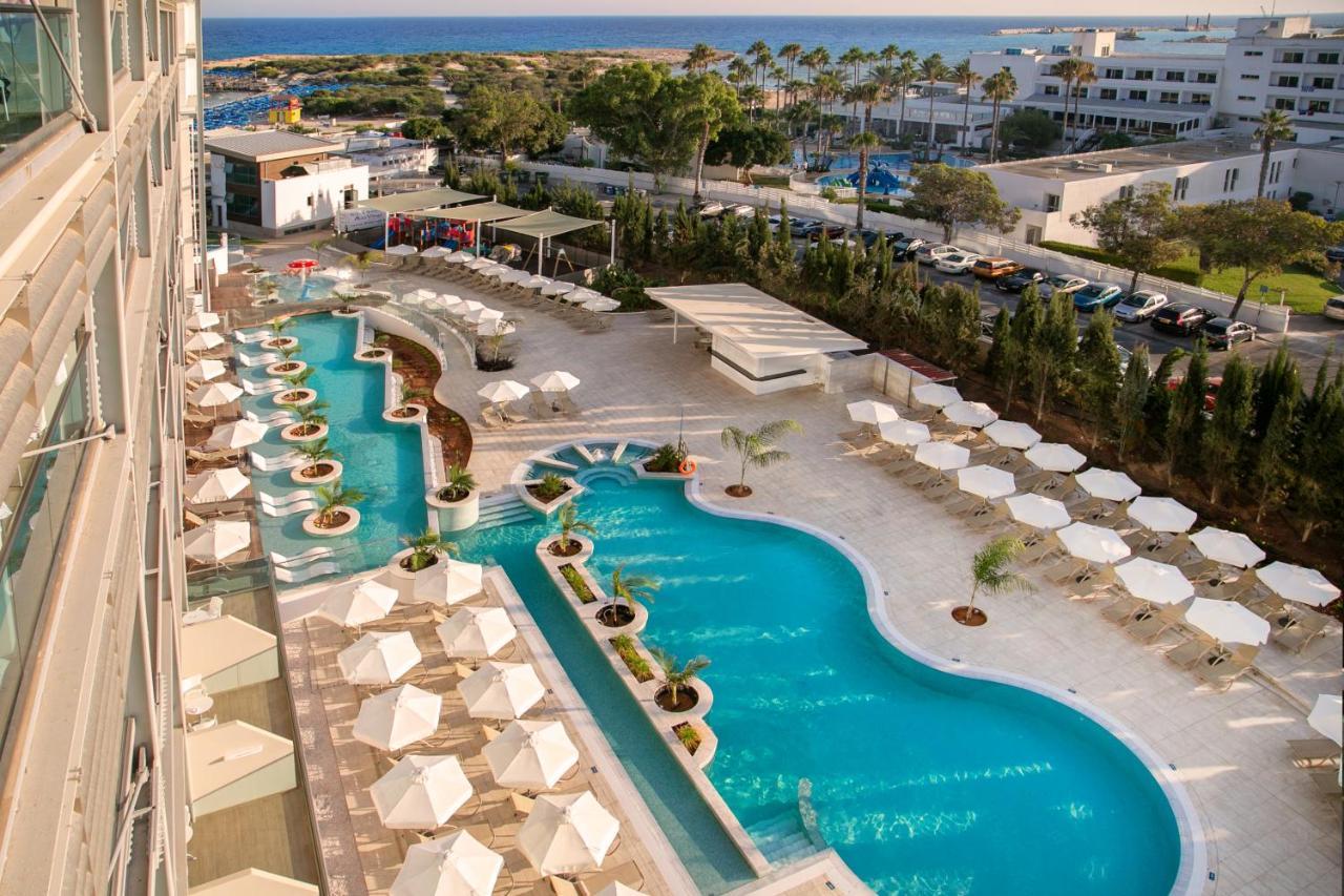 Double or Twin Room Pool View,1434113068:JPEG