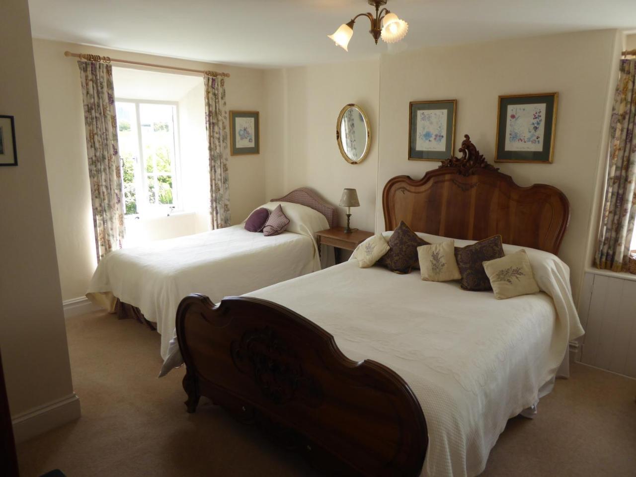 Comfort Triple Room with Shower