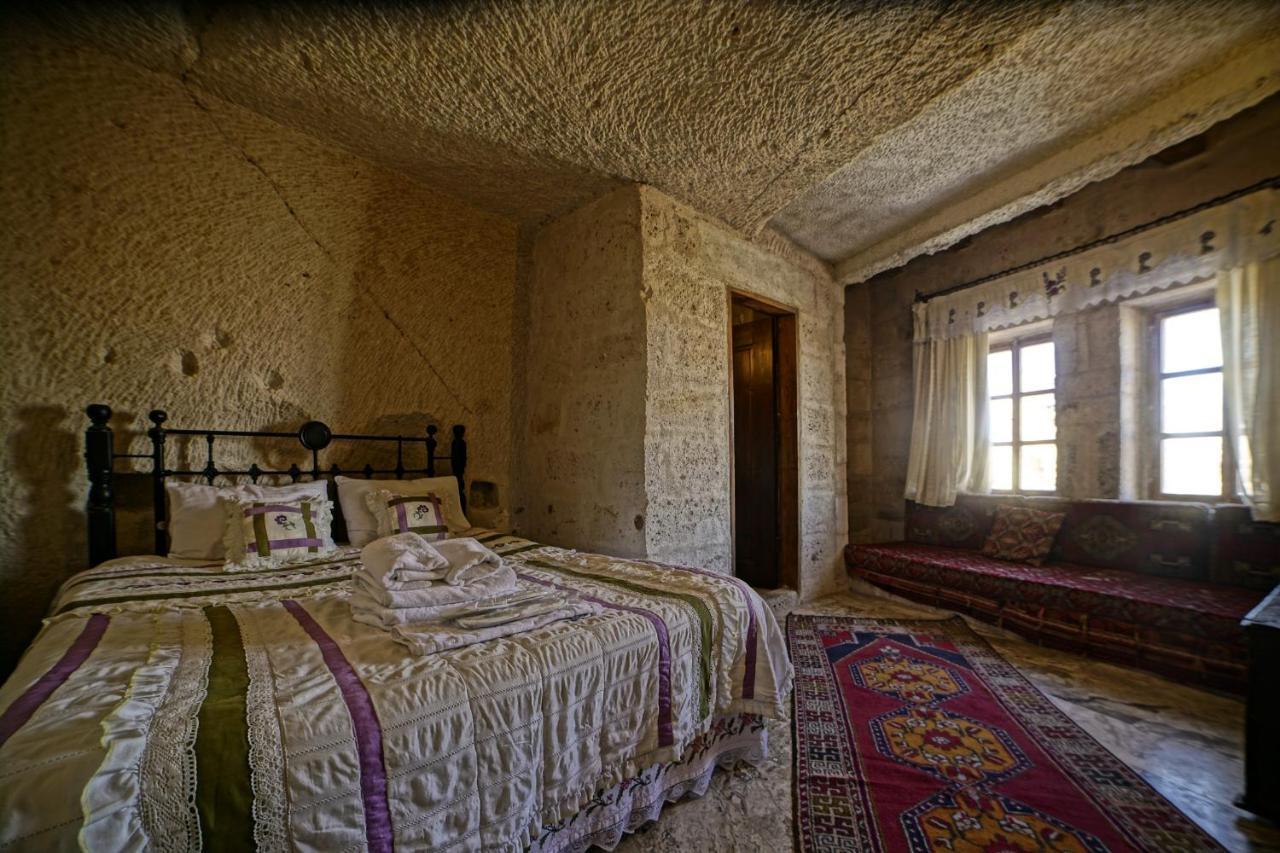 Standard Room,1380865889:JPEG