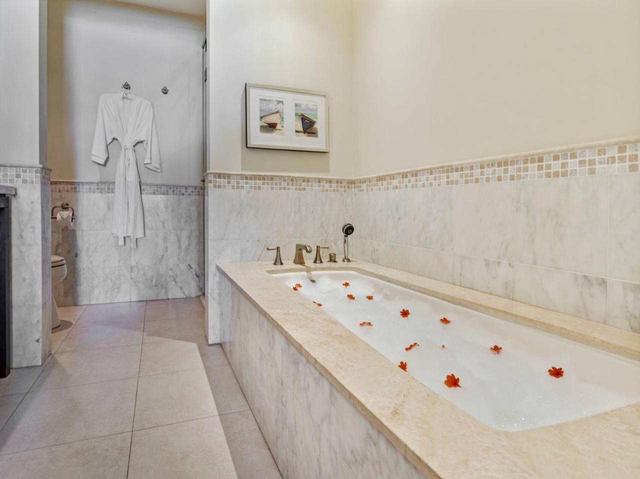 2 Bedroom Villa Suite Marina View