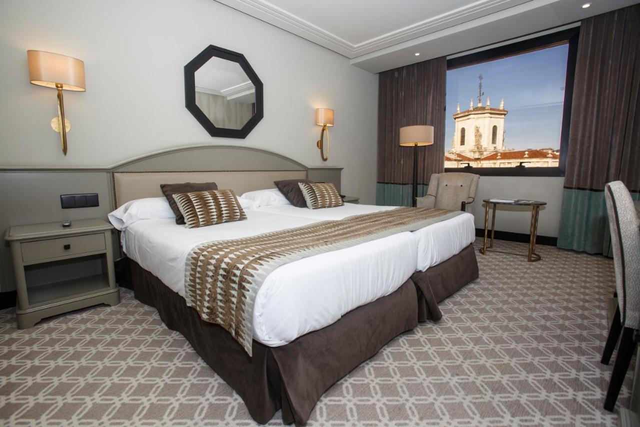 Twin Room City View