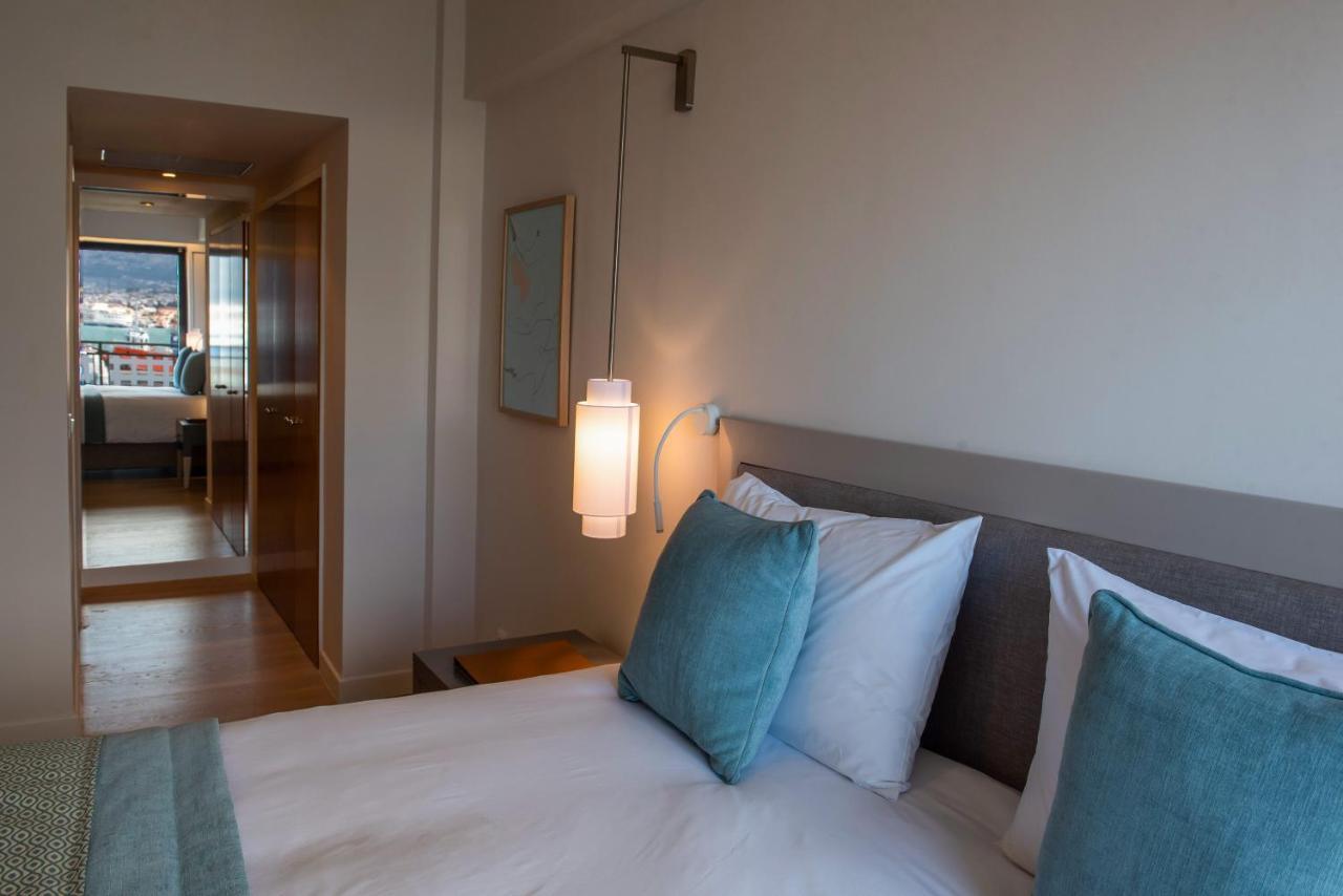 Executive Suite with Port View