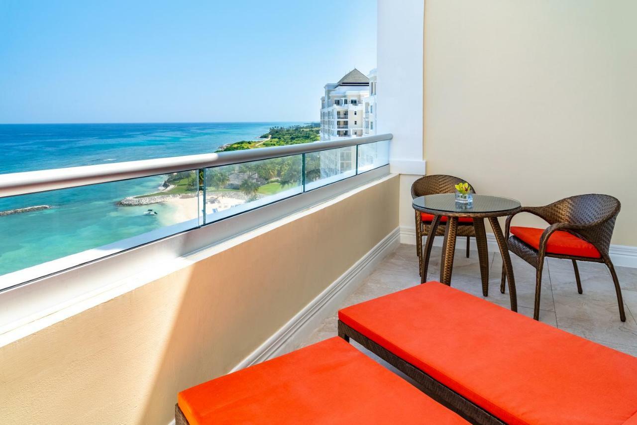 Ocean Front Premium Junior Suite Double