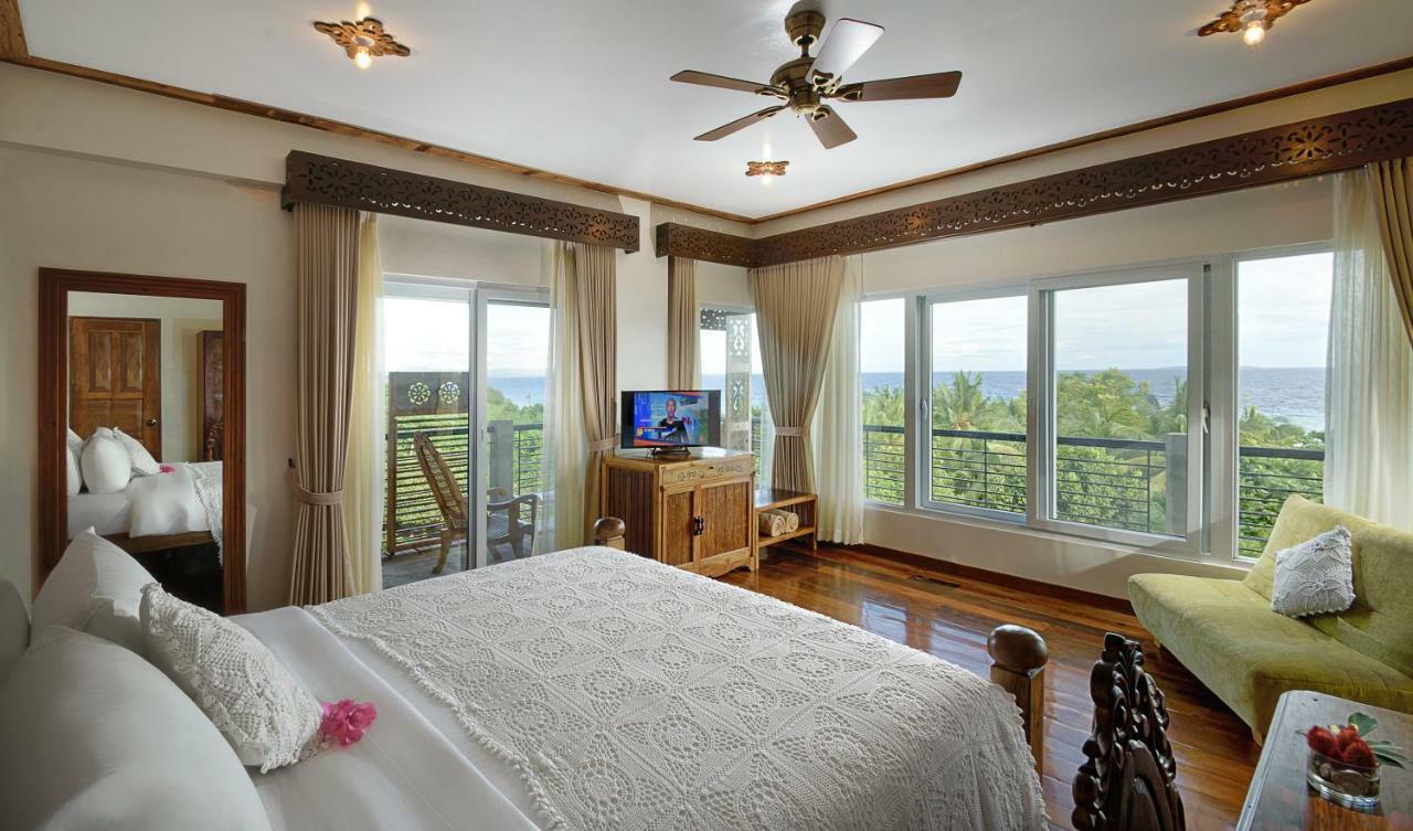 Samia King Room