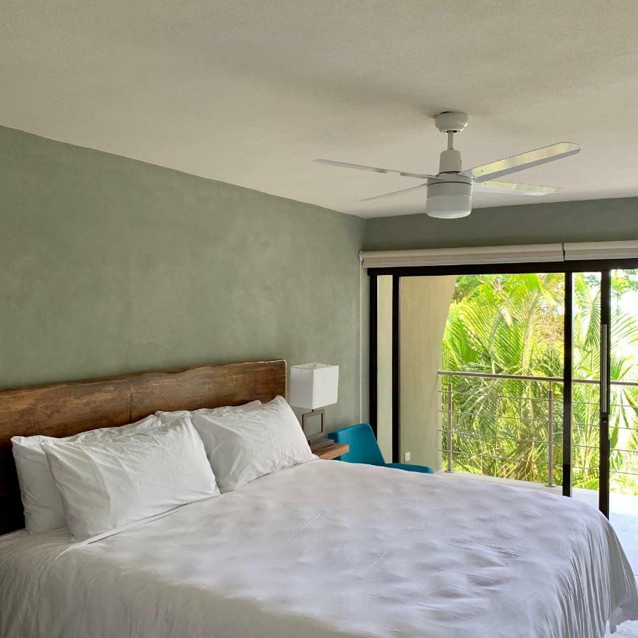 Deluxe Double Room with Side Sea View (on the mountain, crossing the main street)