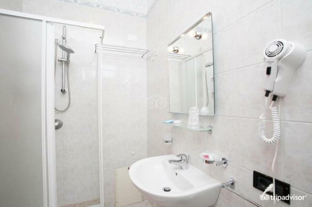 Double Room,1202061688:JPEG