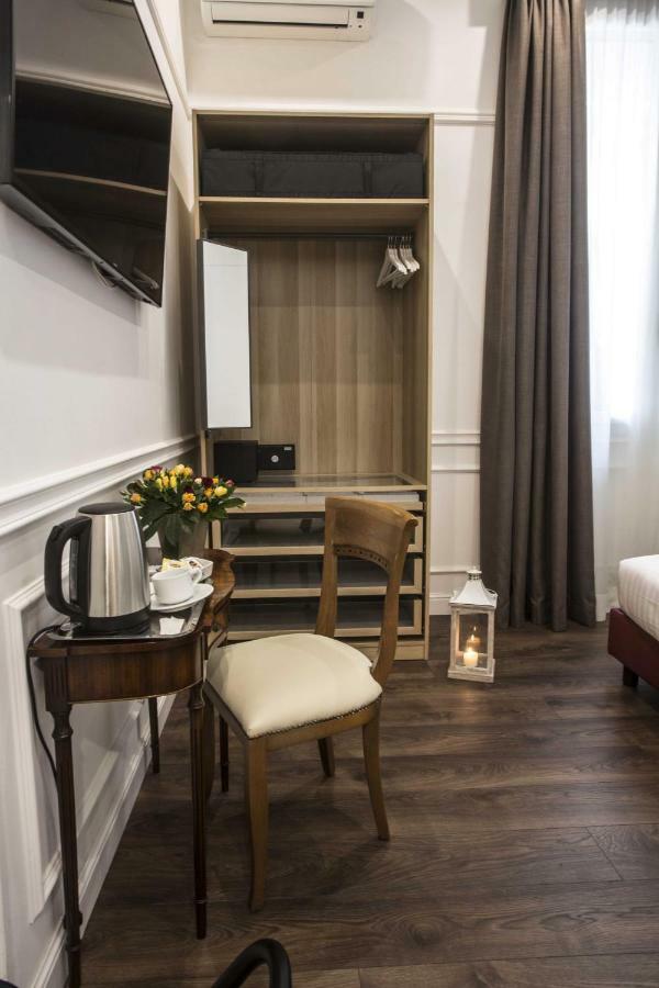 Double Room,789477105:JPEG