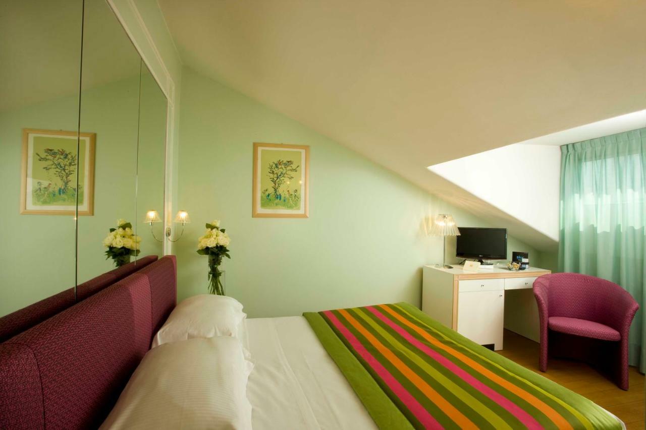 Economy Double or Twin Room