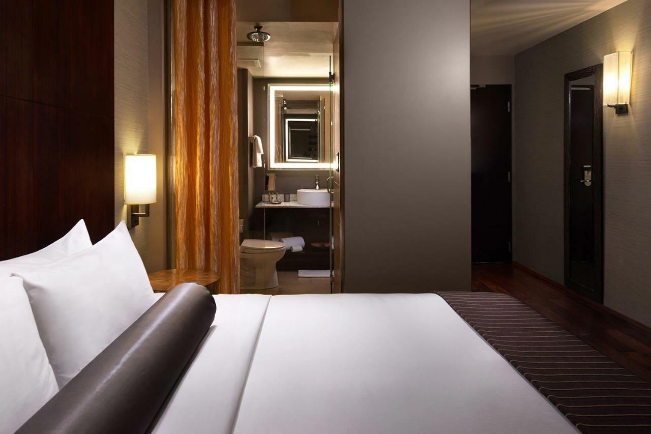 Zimmer mit Kingsize-Bett