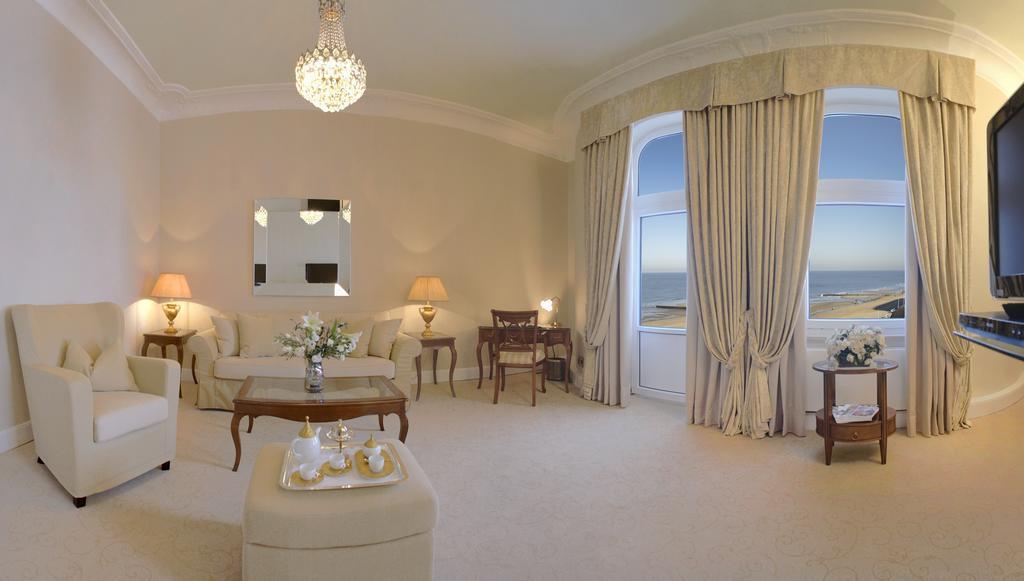 Suite with side Sea View