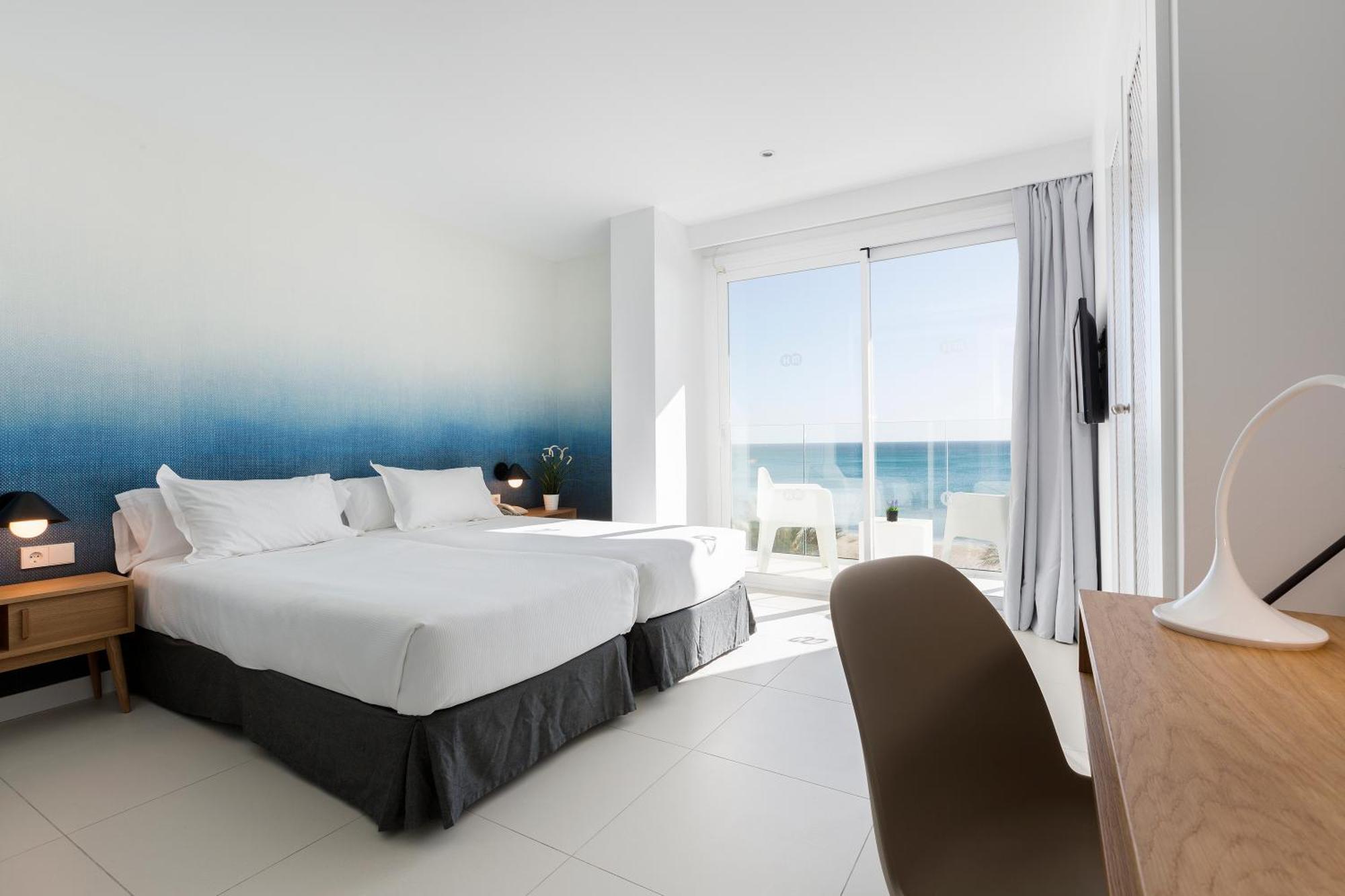 Habitación Doble con vistas al mar y balcón - 2 camas