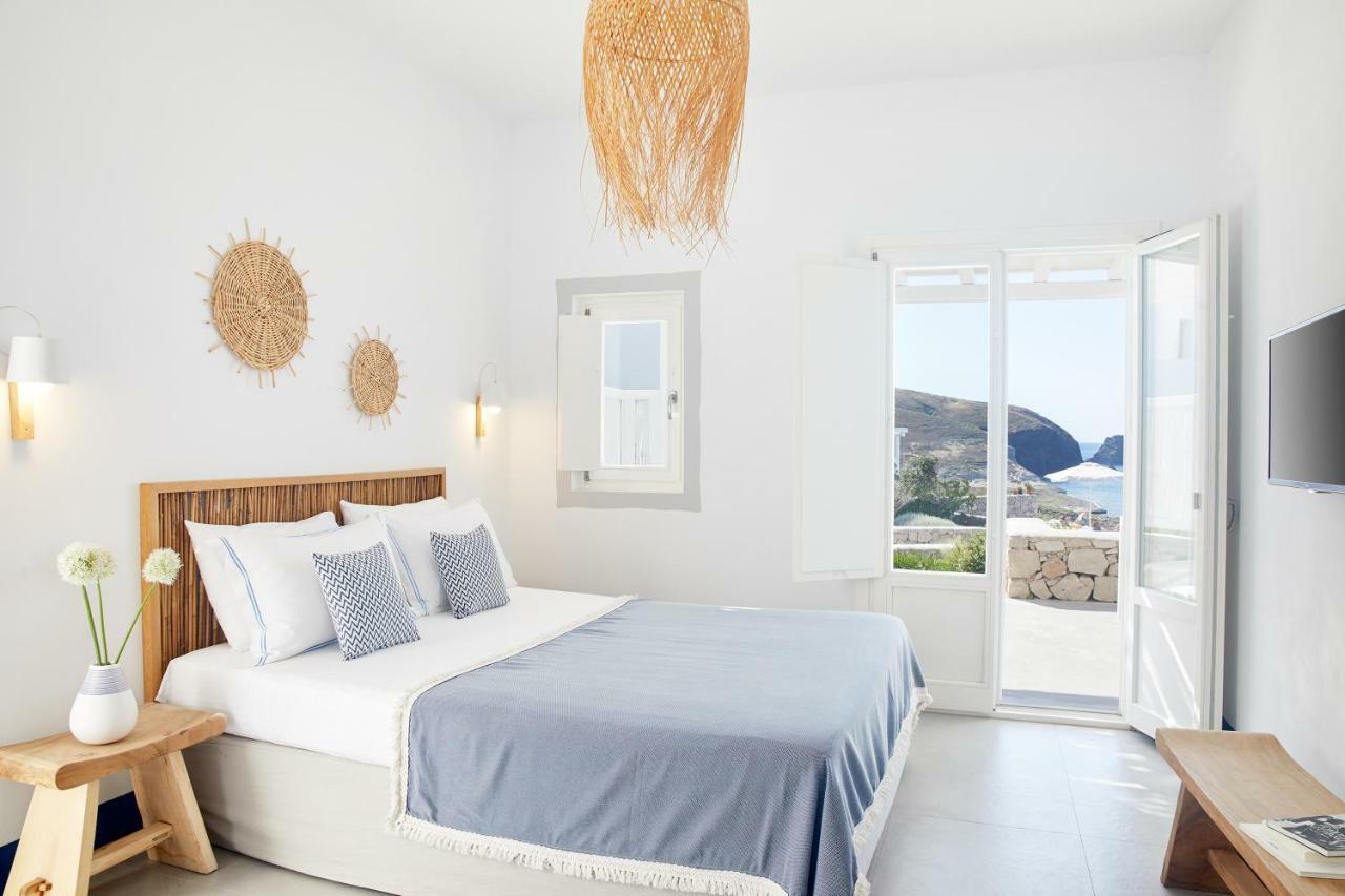 Deluxe Room with Outdoor Jacuzzi and Sea View