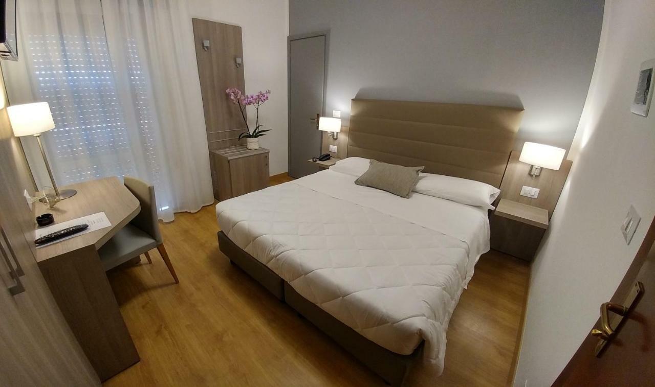 Habitación Doble con vista parcial al mar - 1 o 2 camas