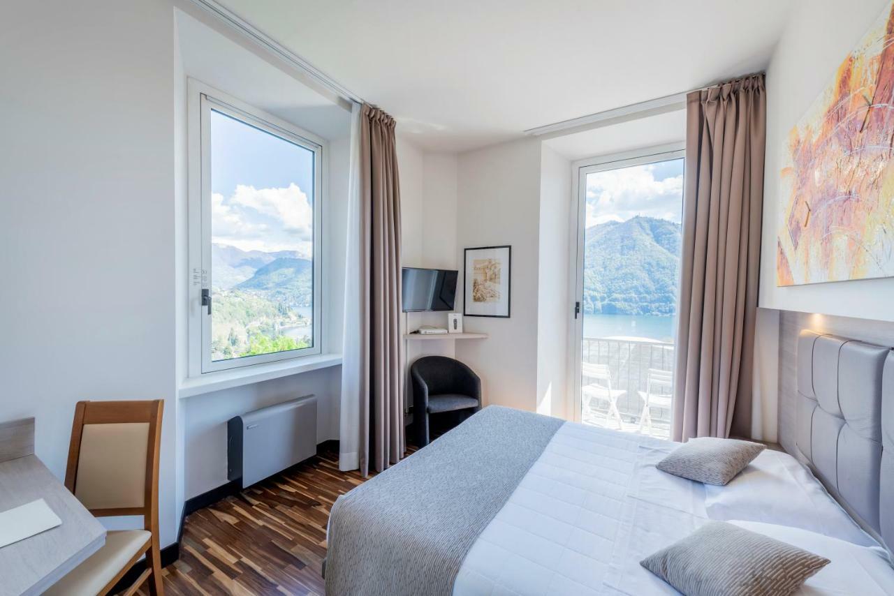 Double Room Balcony Lake View,799846917:JPEG