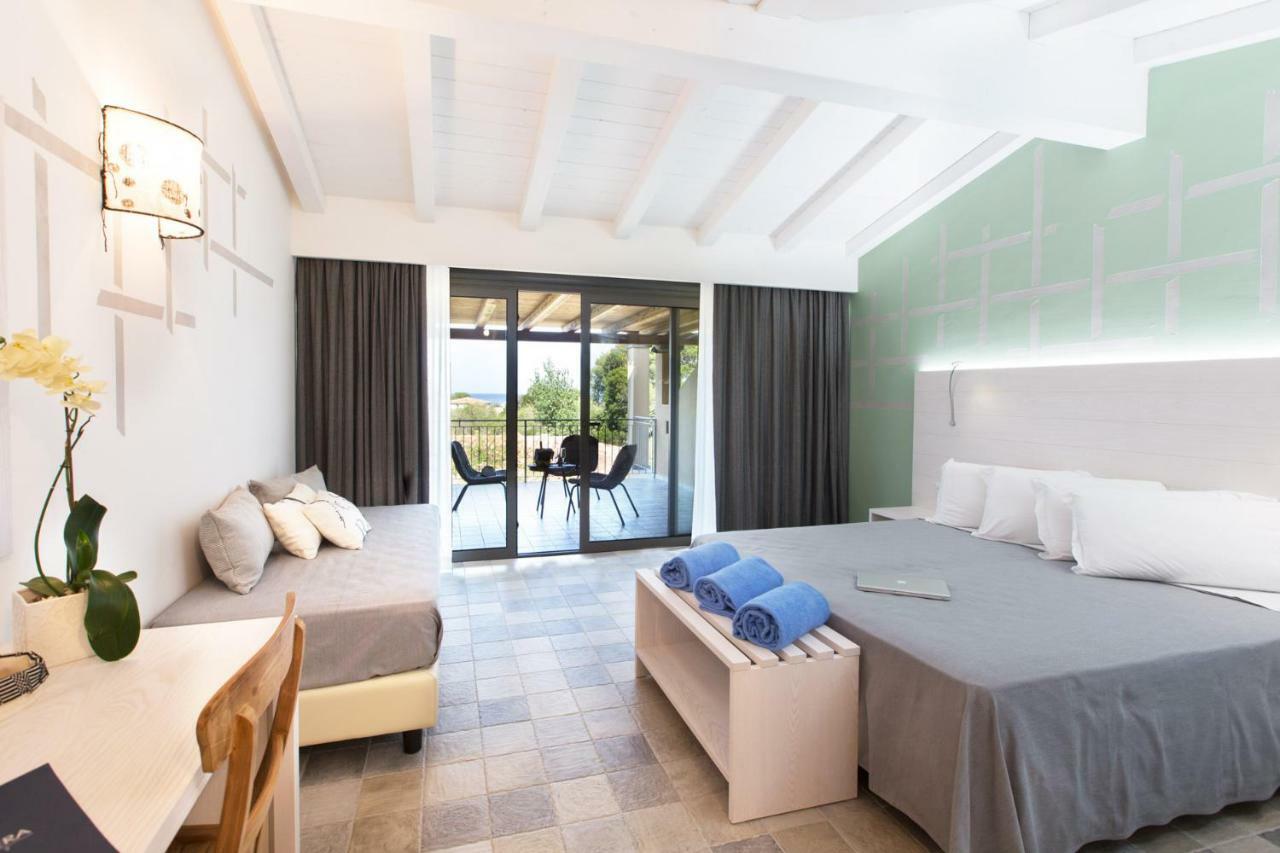 Habitación con cama grande