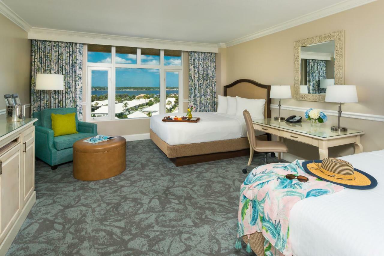 Accessible Queen Guestroom
