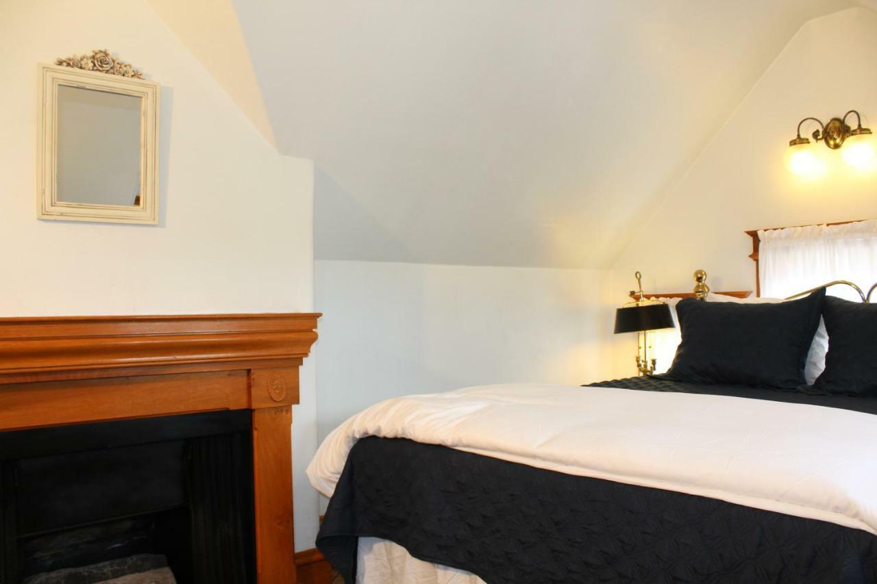 Queen Room,806870925:JPEG