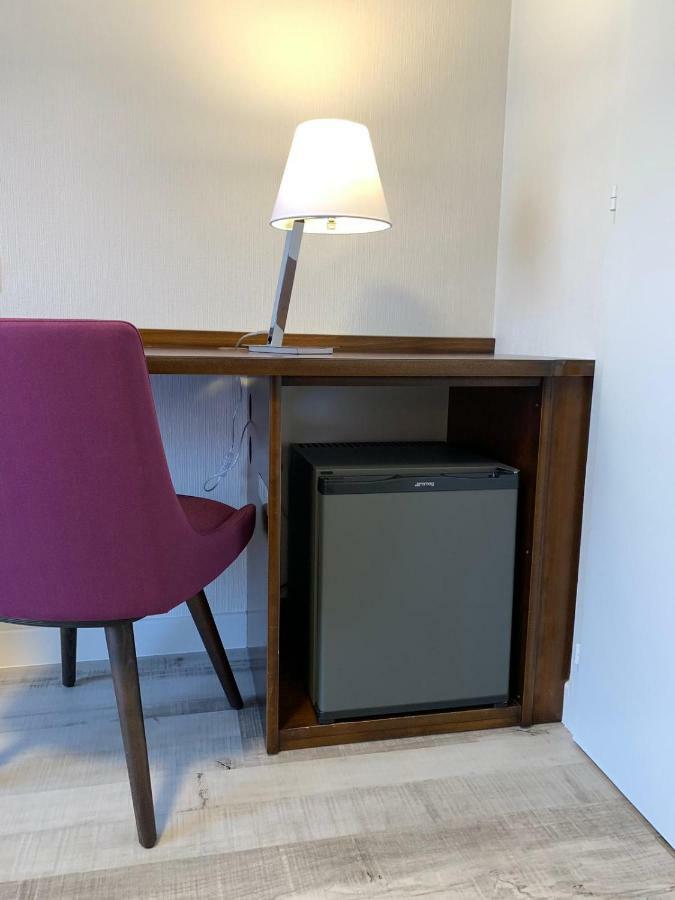 Superior Zimmer Les Ménétriers mit Balkon