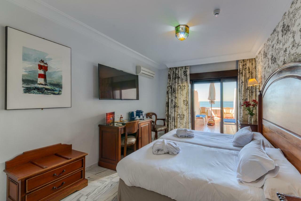 Deluxe Tweepersoonskamer met 1 of 2 Bedden en Uitzicht op Zee