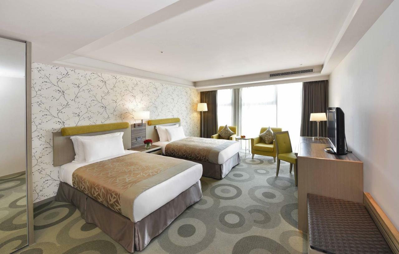 Superior Twin Room City View